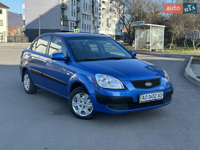 Синий Киа Рио, объемом двигателя 1.5 л и пробегом 164 тыс. км за 4499 $, фото 2 на Automoto.ua