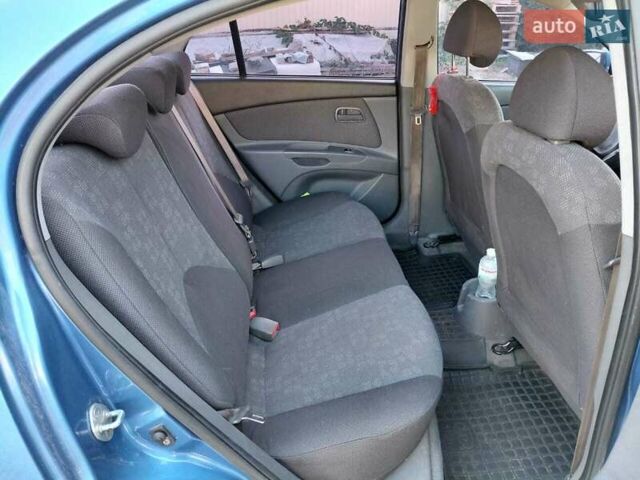 Киа Рио 2009 в Броварах на Automoto.ua Синий Киа Рио, объемом двигателя 1.4 л и пробегом 271 тыс. км за 5000 $, фото 5 на Automoto.ua