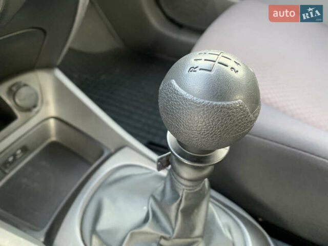 Синій Кіа Ріо, об'ємом двигуна 1.4 л та пробігом 57 тис. км за 6750 $, фото 14 на Automoto.ua