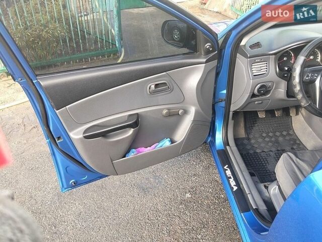 Синий Киа Рио, объемом двигателя 1.4 л и пробегом 308 тыс. км за 4500 $, фото 15 на Automoto.ua
