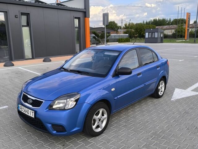 Синий Киа Рио, объемом двигателя 1.4 л и пробегом 220 тыс. км за 3799 $, фото 10 на Automoto.ua