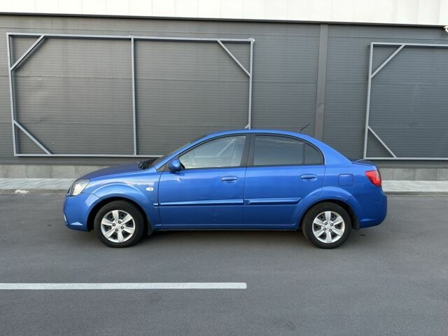 Синий Киа Рио, объемом двигателя 1.4 л и пробегом 88 тыс. км за 5530 $, фото 6 на Automoto.ua