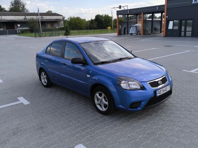 Синий Киа Рио, объемом двигателя 1.4 л и пробегом 220 тыс. км за 3799 $, фото 11 на Automoto.ua