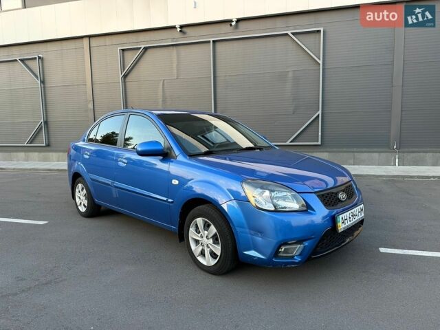 Синий Киа Рио, объемом двигателя 1.4 л и пробегом 88 тыс. км за 5990 $, фото 1 на Automoto.ua