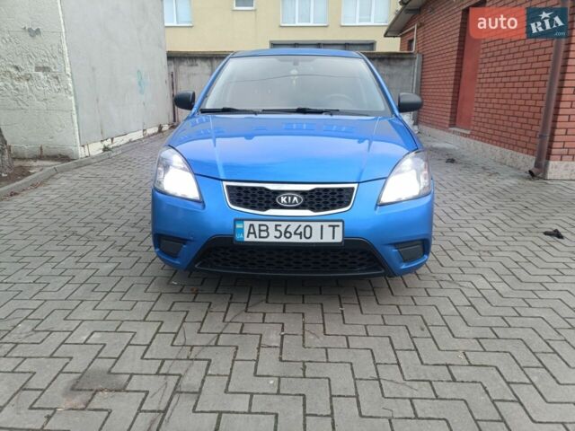 Синий Киа Рио, объемом двигателя 1.4 л и пробегом 215 тыс. км за 3999 $, фото 12 на Automoto.ua