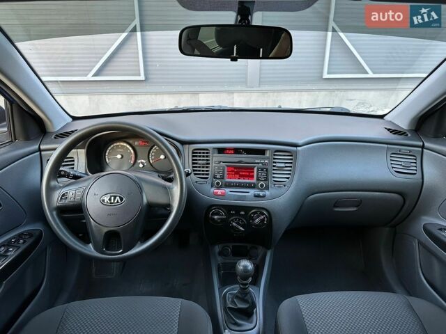 Синий Киа Рио, объемом двигателя 1.4 л и пробегом 88 тыс. км за 5990 $, фото 9 на Automoto.ua