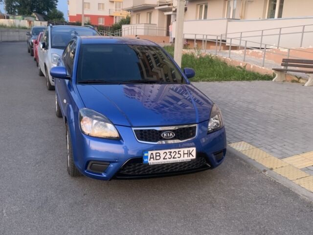 Синий Киа Рио, объемом двигателя 1.4 л и пробегом 62 тыс. км за 6500 $, фото 1 на Automoto.ua