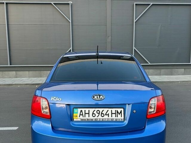 Синий Киа Рио, объемом двигателя 1.4 л и пробегом 88 тыс. км за 5990 $, фото 5 на Automoto.ua