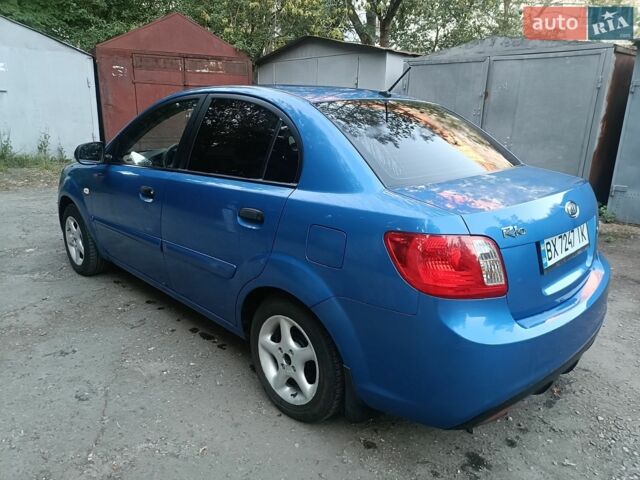 Синий Киа Рио, объемом двигателя 1.4 л и пробегом 215 тыс. км за 3390 $, фото 4 на Automoto.ua