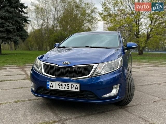 Синий Киа Рио, объемом двигателя 1.59 л и пробегом 273 тыс. км за 7550 $, фото 2 на Automoto.ua