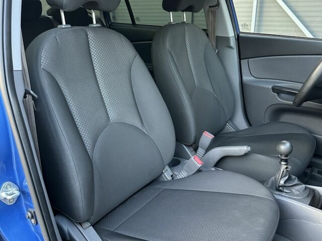 Синий Киа Рио, объемом двигателя 1.4 л и пробегом 88 тыс. км за 5530 $, фото 14 на Automoto.ua