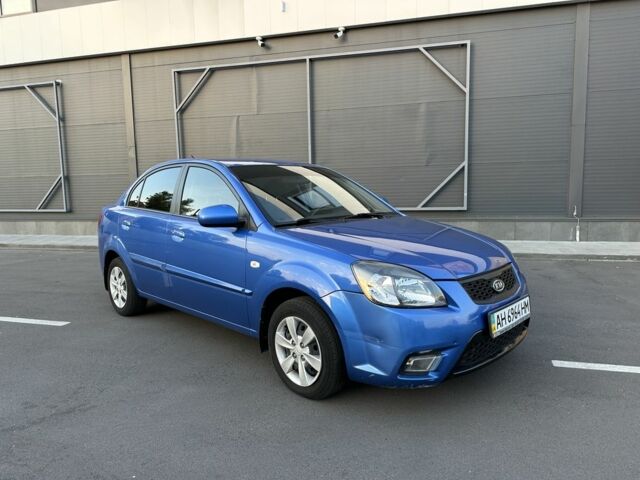 Синий Киа Рио, объемом двигателя 1.4 л и пробегом 88 тыс. км за 5530 $, фото 1 на Automoto.ua