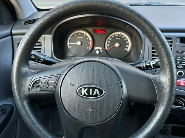 Синий Киа Рио, объемом двигателя 1.4 л и пробегом 88 тыс. км за 5990 $, фото 11 на Automoto.ua