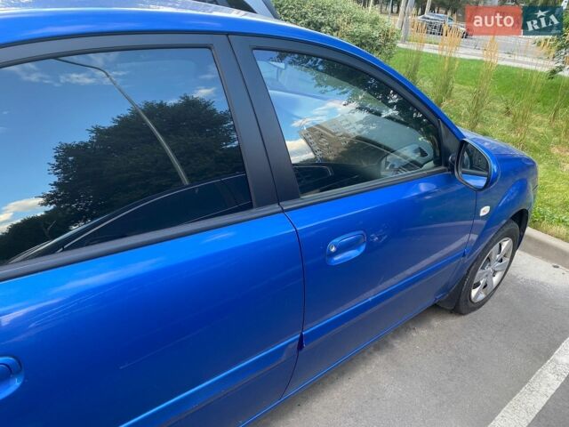 Синій Кіа Ріо, об'ємом двигуна 1.4 л та пробігом 88 тис. км за 6100 $, фото 8 на Automoto.ua