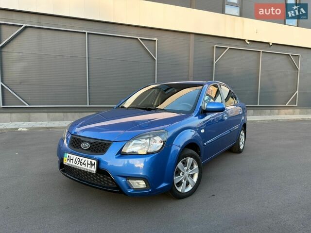 Синий Киа Рио, объемом двигателя 1.4 л и пробегом 88 тыс. км за 5990 $, фото 8 на Automoto.ua