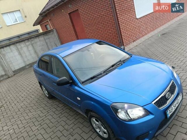 Синий Киа Рио, объемом двигателя 1.4 л и пробегом 215 тыс. км за 4650 $, фото 3 на Automoto.ua