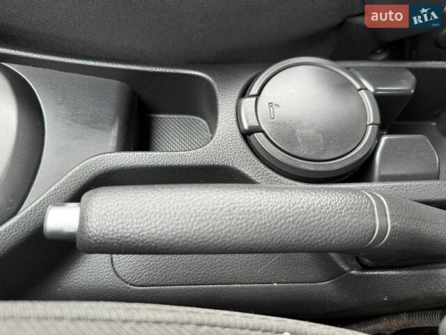 Синій Кіа Ріо, об'ємом двигуна 1.4 л та пробігом 138 тис. км за 6950 $, фото 39 на Automoto.ua