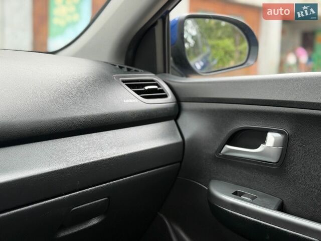 Синій Кіа Ріо, об'ємом двигуна 1.4 л та пробігом 138 тис. км за 6950 $, фото 47 на Automoto.ua