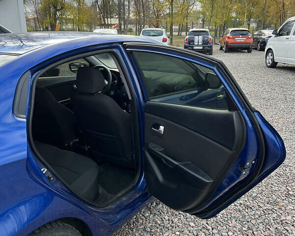 Синій Кіа Ріо, об'ємом двигуна 1.59 л та пробігом 128 тис. км за 7900 $, фото 18 на Automoto.ua