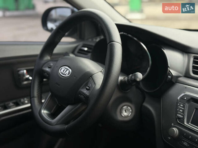 Синий Киа Рио, объемом двигателя 1.59 л и пробегом 163 тыс. км за 8300 $, фото 15 на Automoto.ua