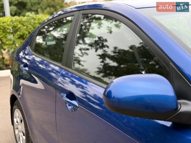 Синій Кіа Ріо, об'ємом двигуна 1.4 л та пробігом 138 тис. км за 6950 $, фото 13 на Automoto.ua