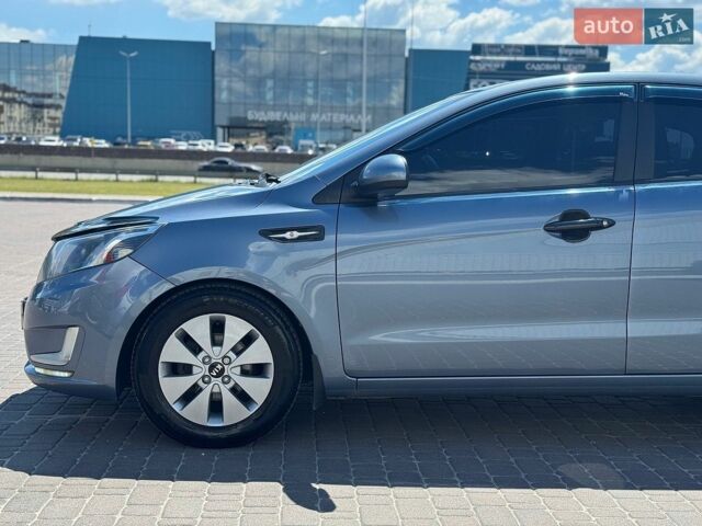 Синий Киа Рио, объемом двигателя 1.4 л и пробегом 216 тыс. км за 8500 $, фото 6 на Automoto.ua