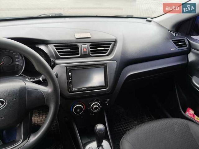 Синій Кіа Ріо, об'ємом двигуна 1.4 л та пробігом 187 тис. км за 6700 $, фото 4 на Automoto.ua