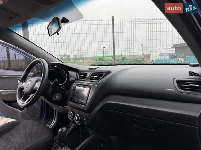 Синій Кіа Ріо, об'ємом двигуна 1.4 л та пробігом 187 тис. км за 6750 $, фото 22 на Automoto.ua