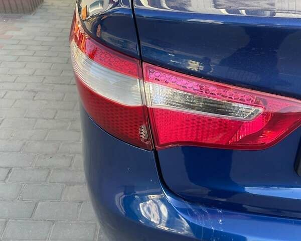 Синій Кіа Ріо, об'ємом двигуна 1.4 л та пробігом 183 тис. км за 7300 $, фото 5 на Automoto.ua
