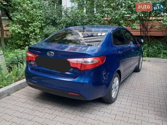 Синий Киа Рио, объемом двигателя 1.59 л и пробегом 233 тыс. км за 8000 $, фото 1 на Automoto.ua