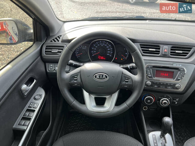 Синій Кіа Ріо, об'ємом двигуна 1.59 л та пробігом 128 тис. км за 7900 $, фото 12 на Automoto.ua