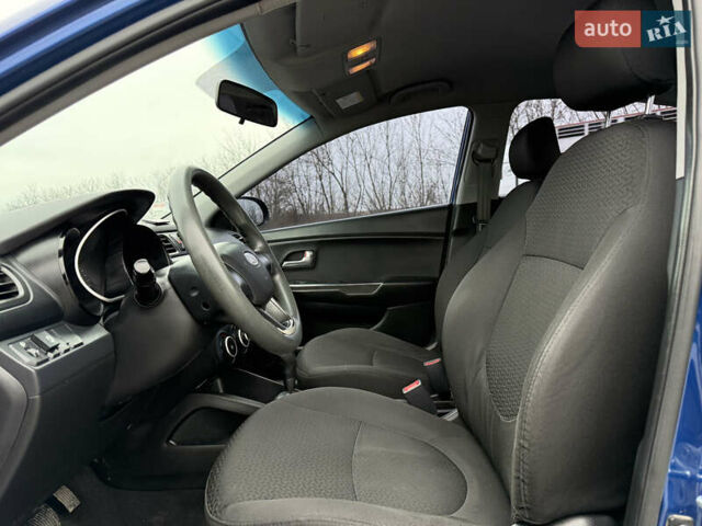 Синій Кіа Ріо, об'ємом двигуна 1.4 л та пробігом 187 тис. км за 6750 $, фото 25 на Automoto.ua