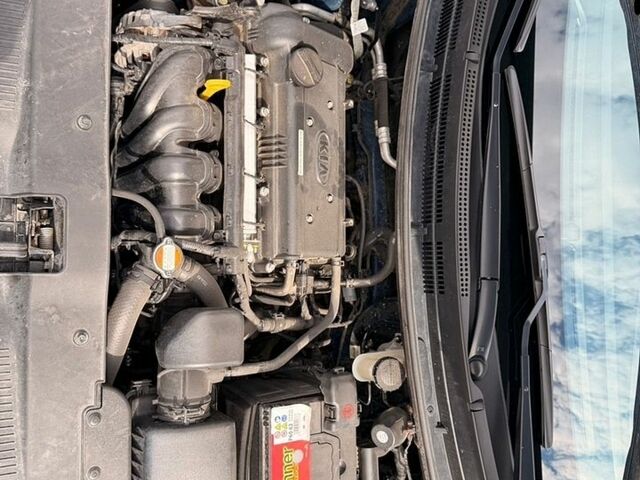 Синий Киа Рио, объемом двигателя 1.59 л и пробегом 110 тыс. км за 7800 $, фото 12 на Automoto.ua