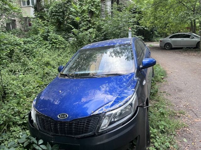 Синий Киа Рио, объемом двигателя 1.6 л и пробегом 130 тыс. км за 5294 $, фото 4 на Automoto.ua