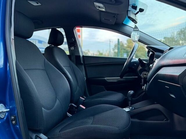 Синий Киа Рио, объемом двигателя 1.4 л и пробегом 138 тыс. км за 8399 $, фото 17 на Automoto.ua