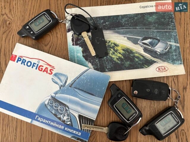 Синий Киа Рио, объемом двигателя 1.4 л и пробегом 216 тыс. км за 8500 $, фото 32 на Automoto.ua