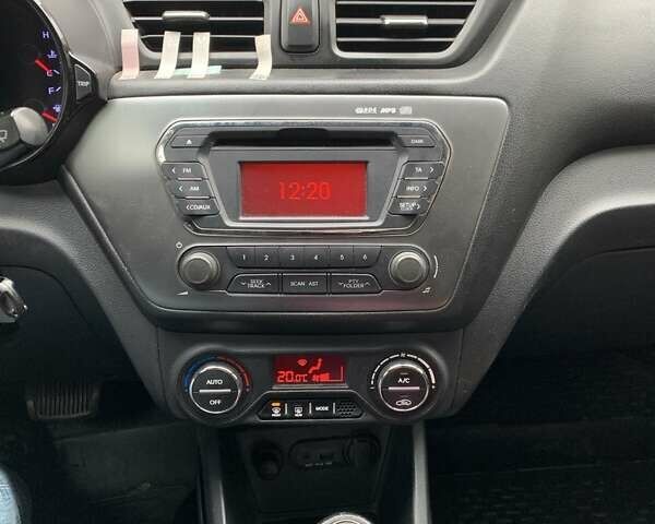 Синий Киа Рио, объемом двигателя 1.59 л и пробегом 182 тыс. км за 7000 $, фото 6 на Automoto.ua