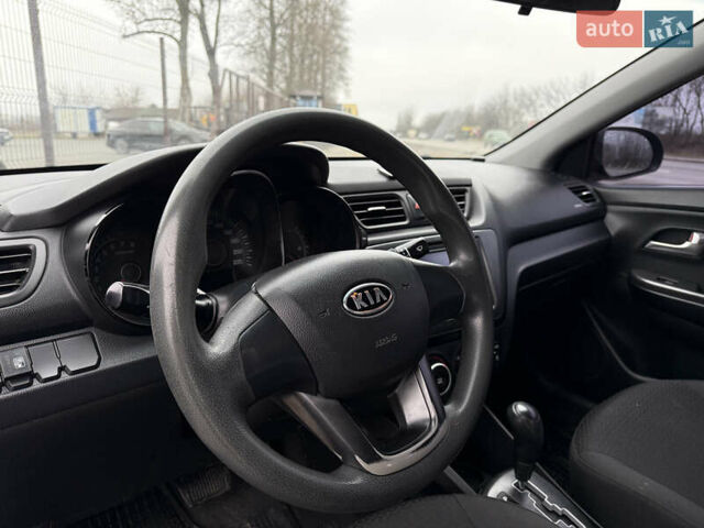 Синій Кіа Ріо, об'ємом двигуна 1.4 л та пробігом 187 тис. км за 6750 $, фото 19 на Automoto.ua