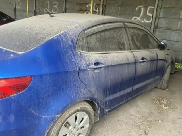 Синий Киа Рио, объемом двигателя 1.6 л и пробегом 218 тыс. км за 1600 $, фото 2 на Automoto.ua