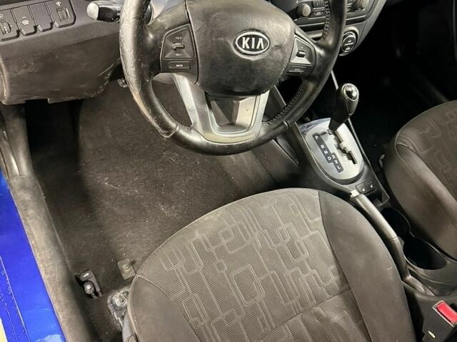 Синій Кіа Ріо, об'ємом двигуна 1.59 л та пробігом 222 тис. км за 5950 $, фото 7 на Automoto.ua