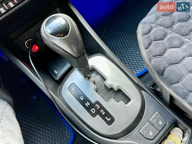Синий Киа Рио, объемом двигателя 1.6 л и пробегом 190 тыс. км за 5999 $, фото 19 на Automoto.ua