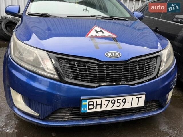 Синій Кіа Ріо, об'ємом двигуна 1.4 л та пробігом 235 тис. км за 2500 $, фото 9 на Automoto.ua