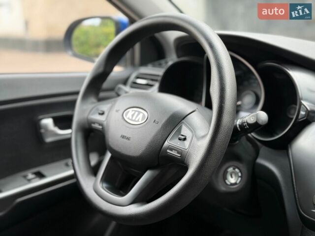 Синій Кіа Ріо, об'ємом двигуна 1.4 л та пробігом 138 тис. км за 6950 $, фото 29 на Automoto.ua