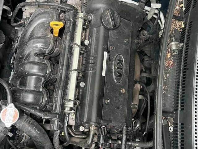 Синий Киа Рио, объемом двигателя 1.4 л и пробегом 130 тыс. км за 5500 $, фото 12 на Automoto.ua