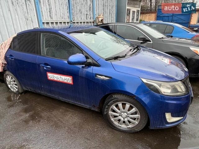 Синій Кіа Ріо, об'ємом двигуна 1.4 л та пробігом 235 тис. км за 2500 $, фото 10 на Automoto.ua