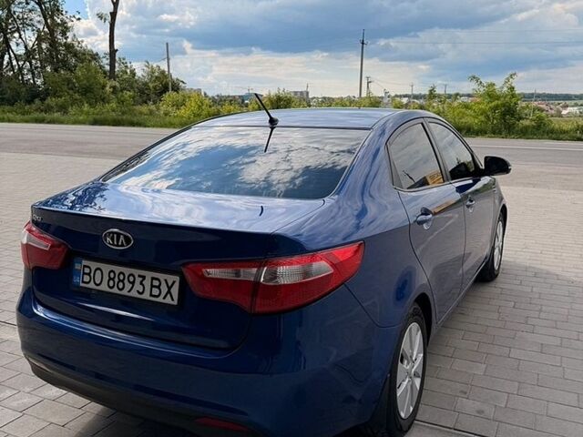 Синий Киа Рио, объемом двигателя 1.59 л и пробегом 110 тыс. км за 7800 $, фото 5 на Automoto.ua