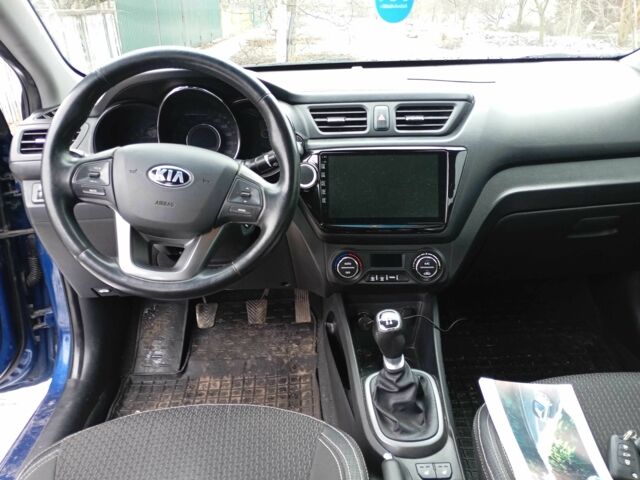 Синий Киа Рио, объемом двигателя 1.6 л и пробегом 240 тыс. км за 5818 $, фото 6 на Automoto.ua