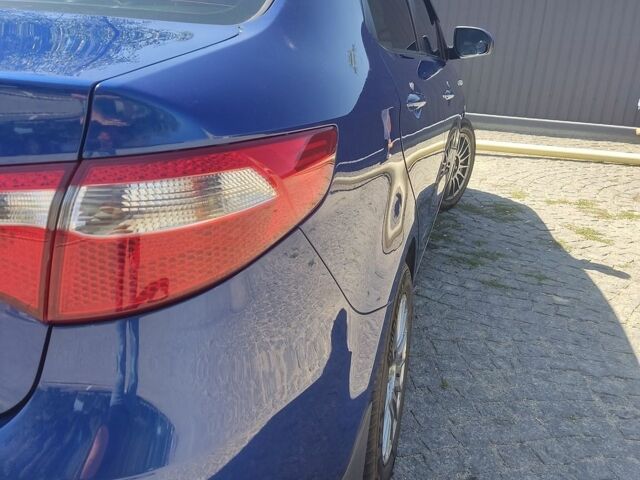 Синій Кіа Ріо, об'ємом двигуна 1.4 л та пробігом 178 тис. км за 7300 $, фото 7 на Automoto.ua