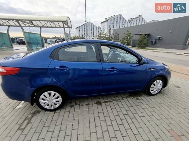 Синий Киа Рио, объемом двигателя 1.4 л и пробегом 189 тыс. км за 7200 $, фото 3 на Automoto.ua