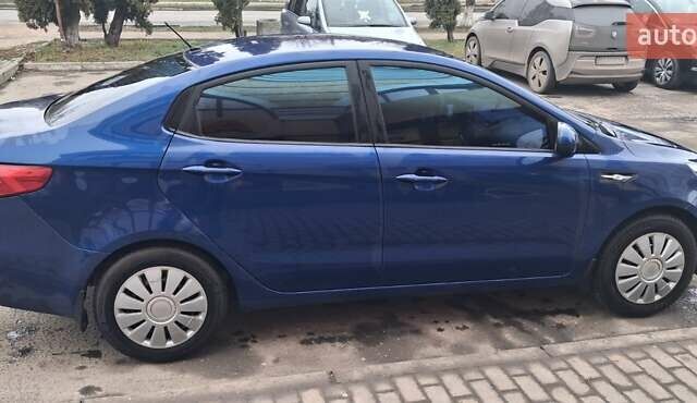 Синий Киа Рио, объемом двигателя 1.4 л и пробегом 213 тыс. км за 7400 $, фото 6 на Automoto.ua